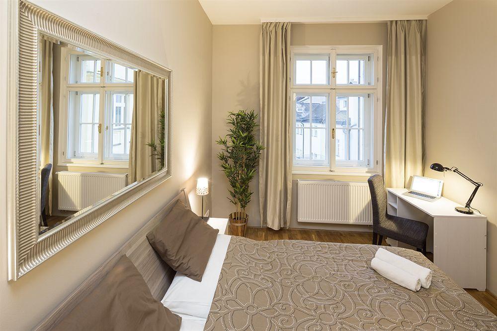 Ibis Wenceslas Square Hotell 3*